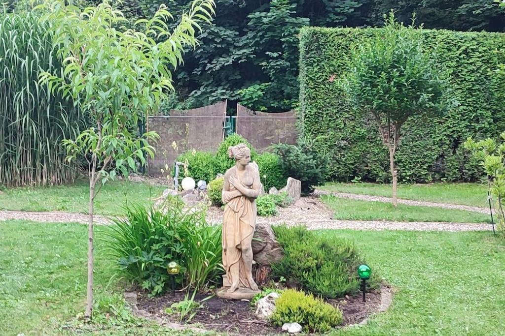 Charming Klara With Sauna, Nature&privacy Near Prague *