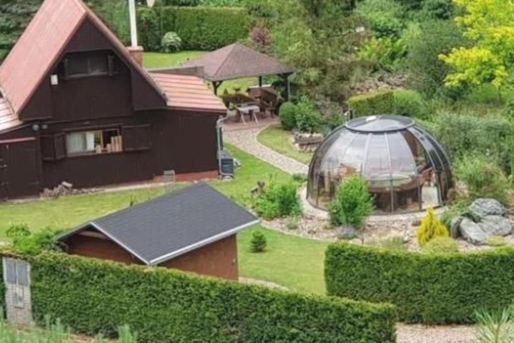 Ferienhaus Charming Klara With Sauna, Nature&privacy Near Prague