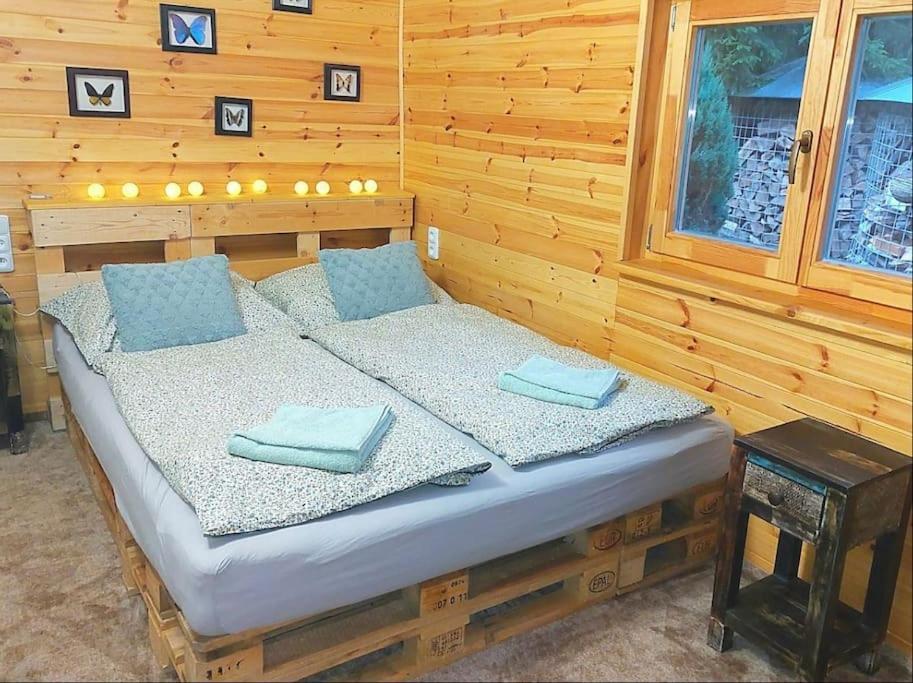Charming Klara With Sauna, Nature&privacy Near Prague Ferienhaus